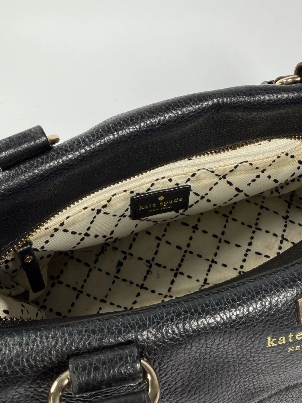 Kate Spade New York Black Pebbled Leather Satchel Crossbody EUC